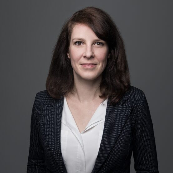 Simone-Lueke-555x555  